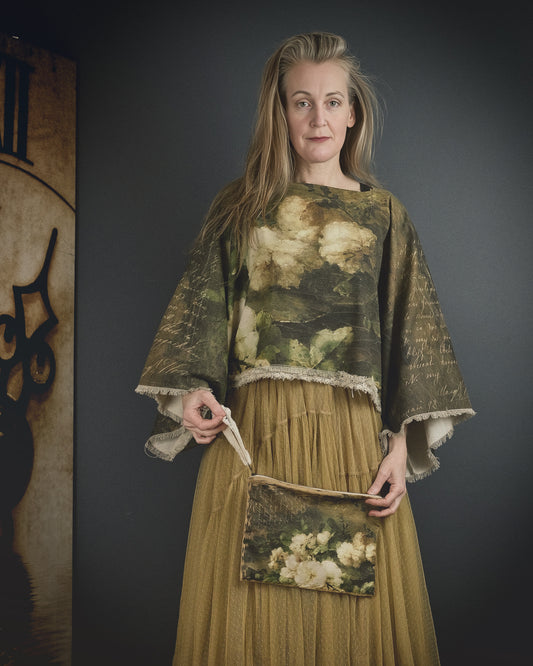 The White Wreath - Fabric Clutch