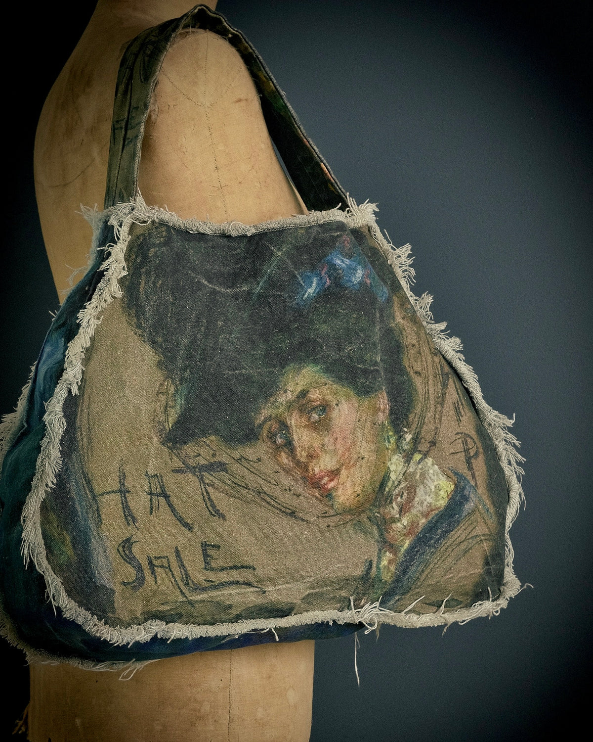 Alice - MEMENTO Tote