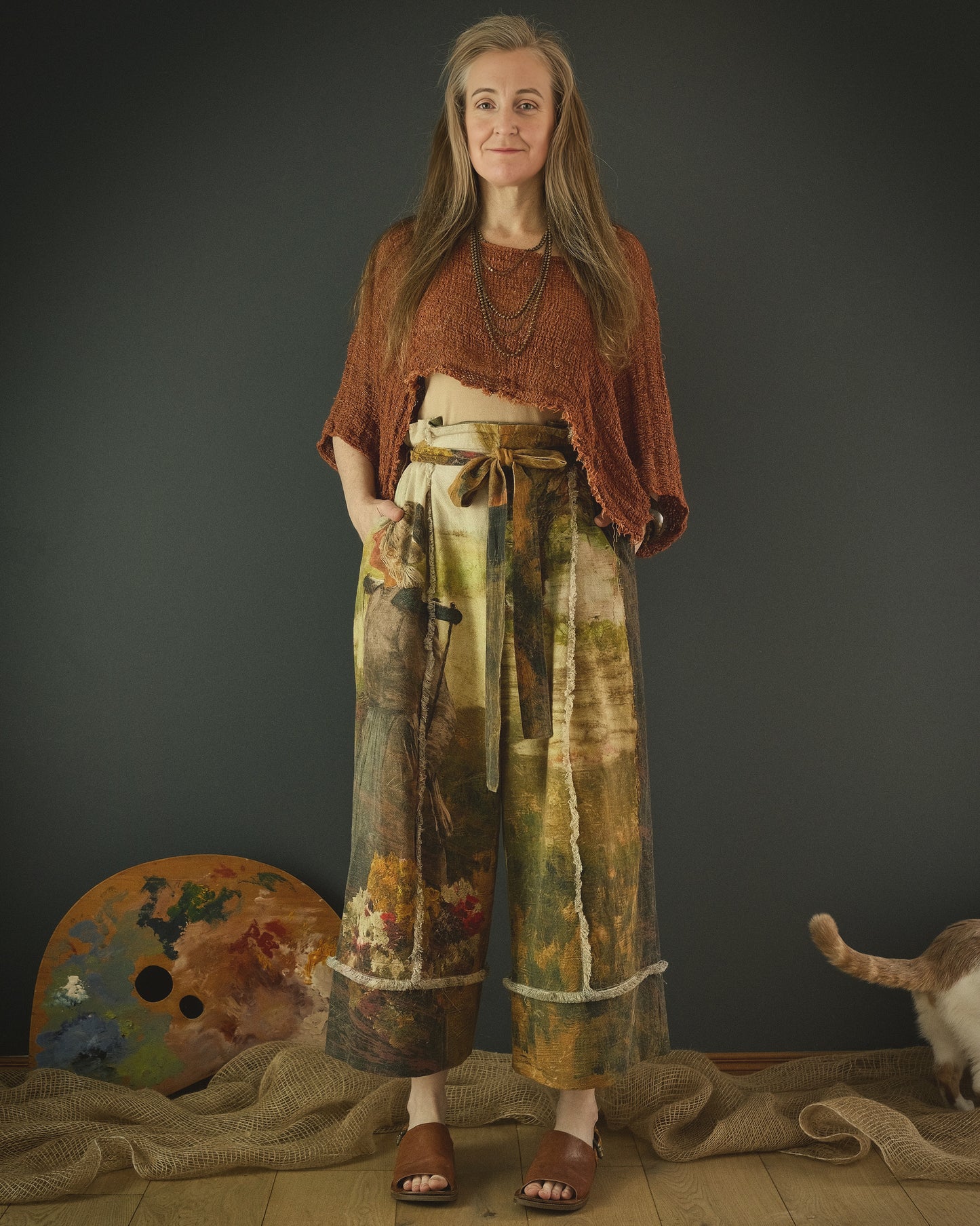 The Florist's Daughter - High-waisted pant + clutch bag