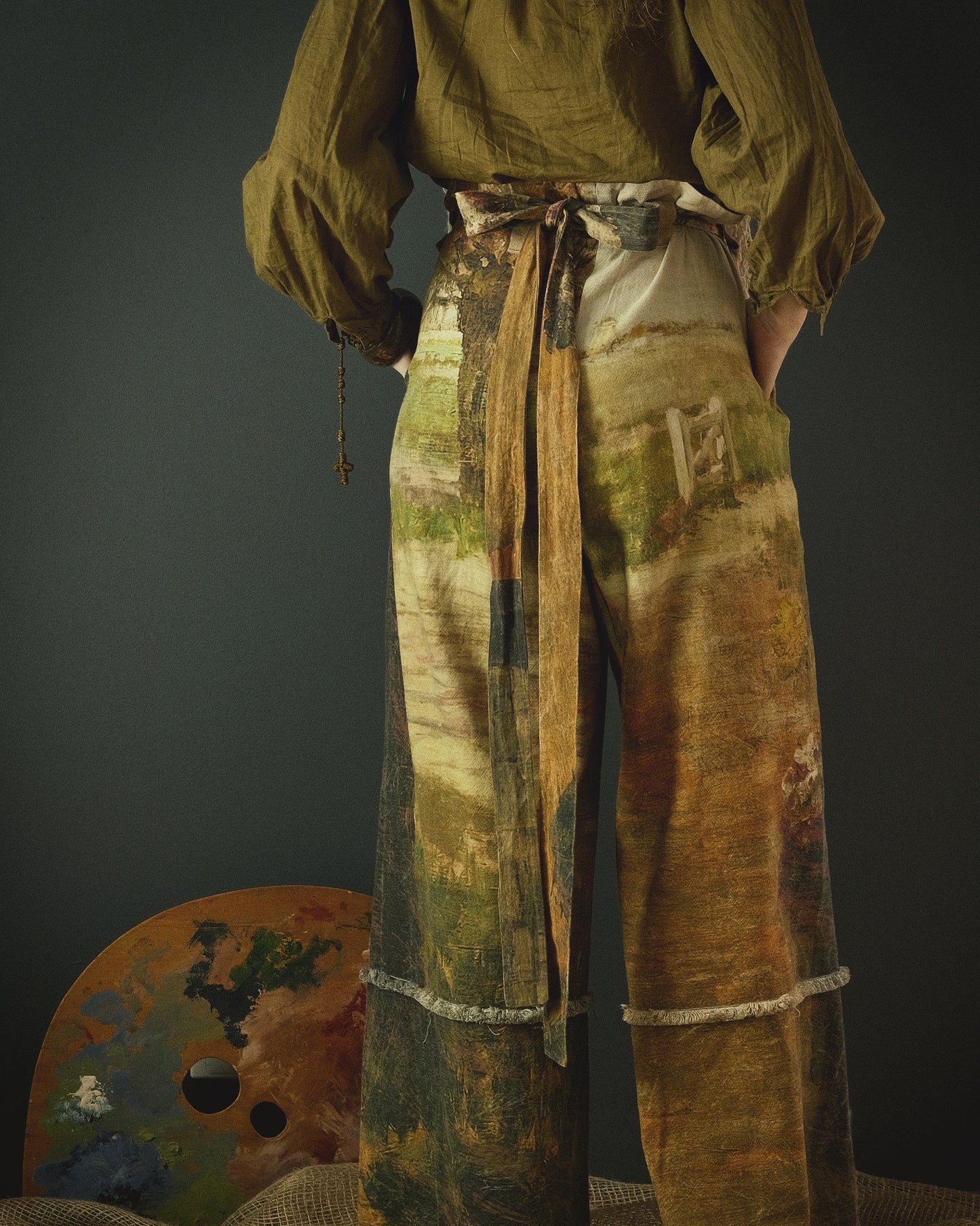 The Florist's Daughter - High-waisted pant + clutch bag