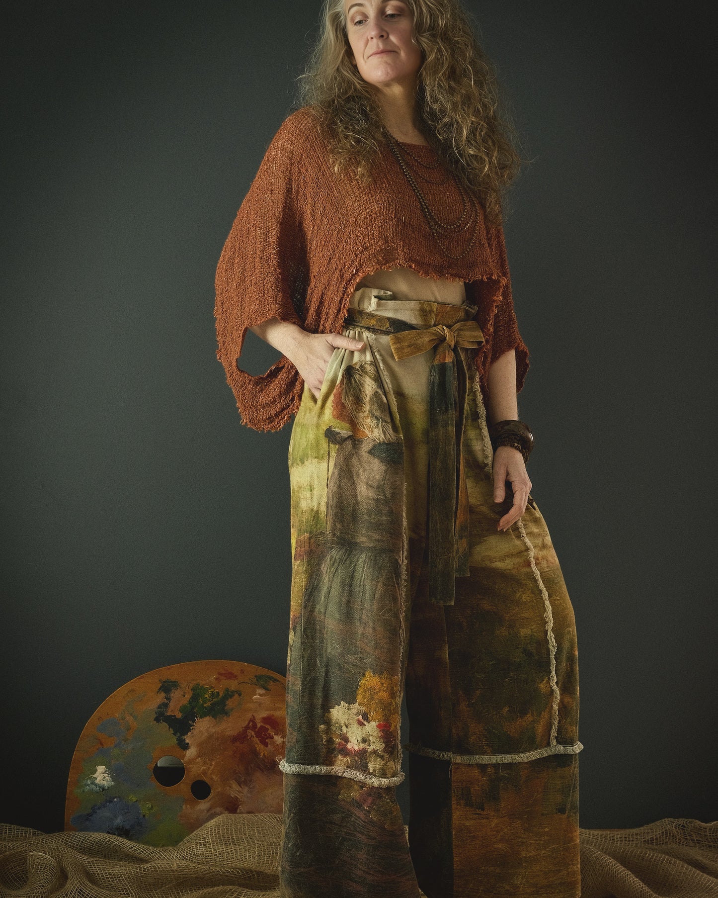 The Florist's Daughter - High-waisted pant + clutch bag