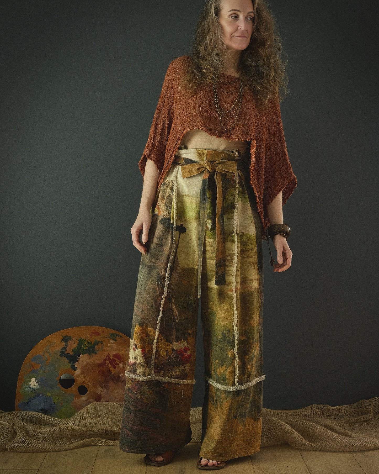 The Florist's Daughter - High-waisted pant + clutch bag
