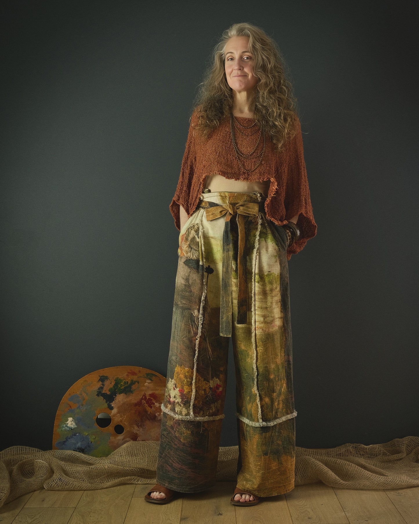 The Florist's Daughter - High-waisted pant + clutch bag