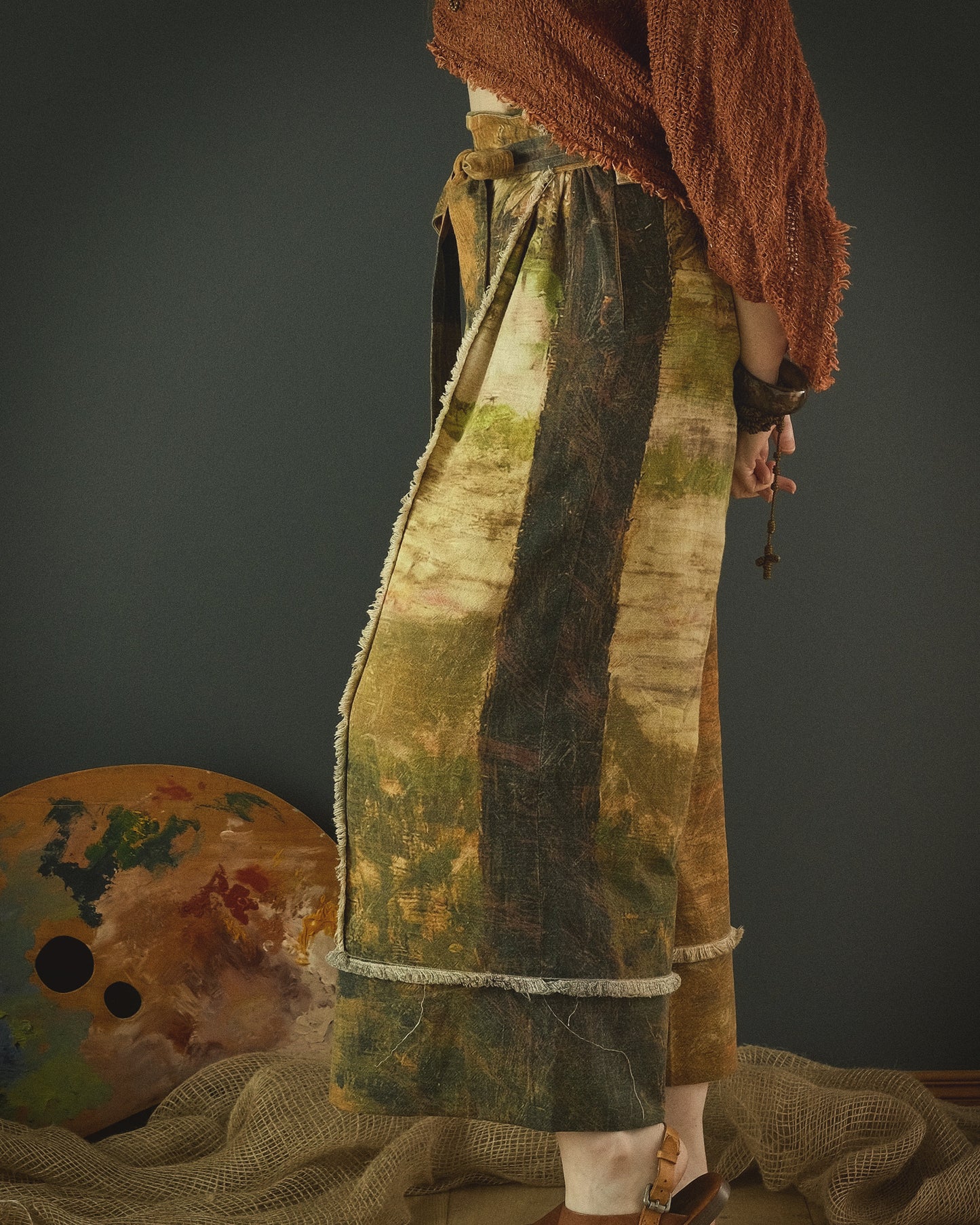 The Florist's Daughter - High-waisted pant + clutch bag